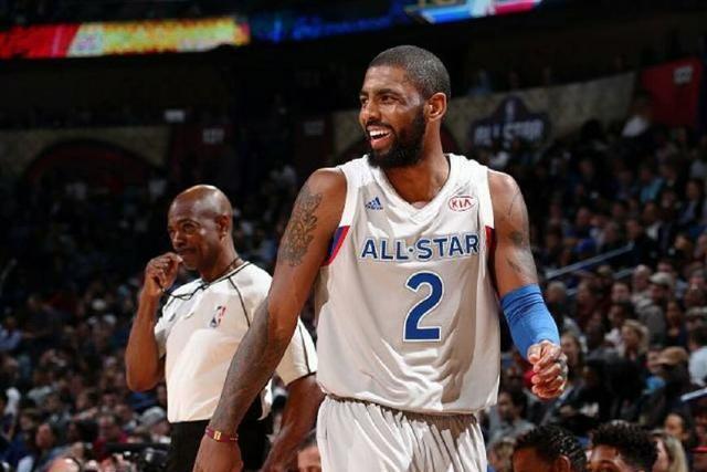 班凯罗36分魔术送尼克斯4连败 黄蜂擒鹰3连胜